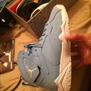 Pantone 7s